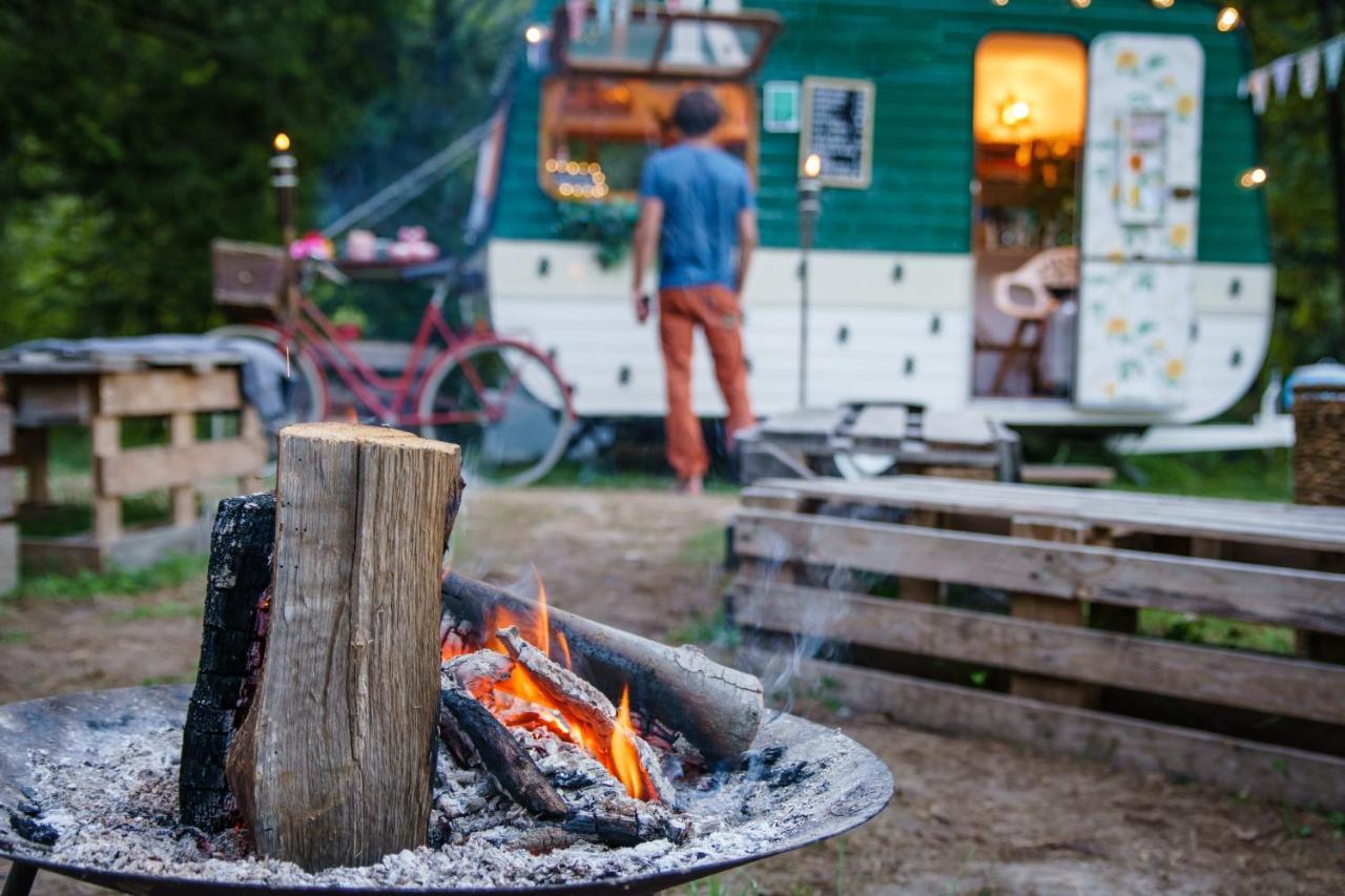 Hotel Eco River Camp Radovljica Esterno foto